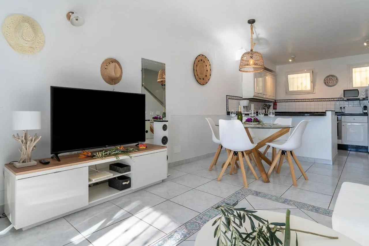 Sea Front Beach House Macarena C Sitio de Calahonda Tatil Evi