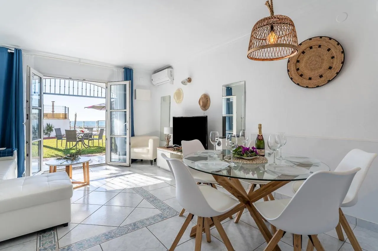 Sea Front Beach House Macarena C Sitio de Calahonda İspanya