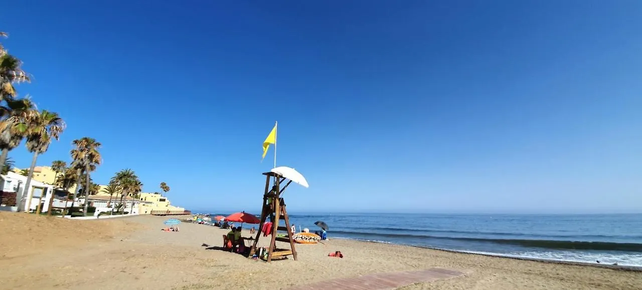 Sea Front Beach House Macarena C Sitio de Calahonda