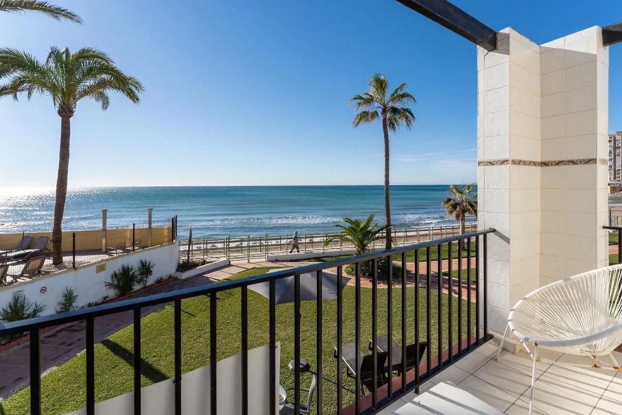 Sea Front Beach House Macarena C Sitio de Calahonda Holiday home