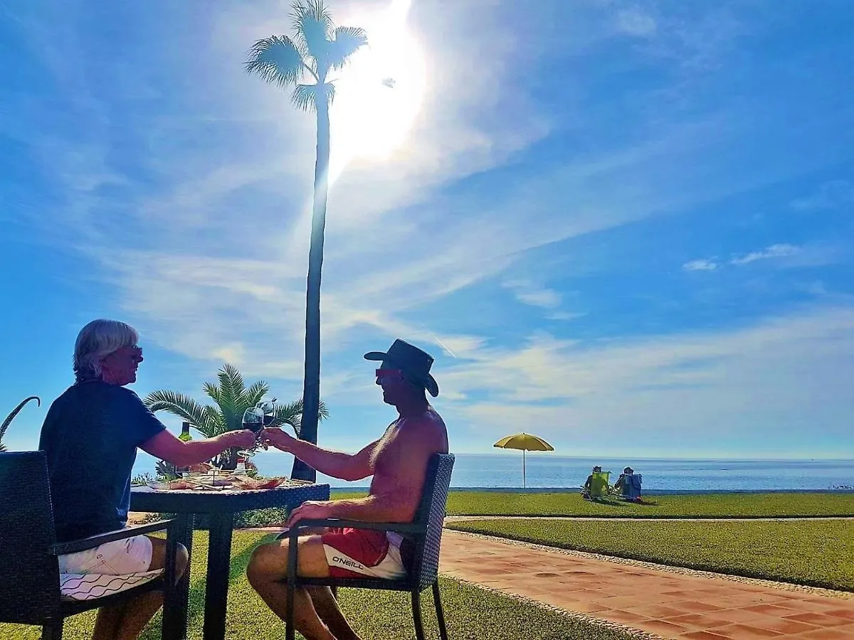 Sea Front Beach House Macarena C Sitio de Calahonda