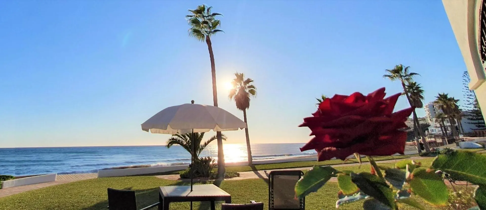 Holiday home Sea Front Beach House Macarena C Sitio de Calahonda